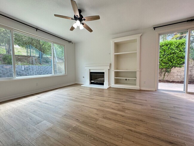 Building Photo - Beautiful Remodeled home in Dos Vientos