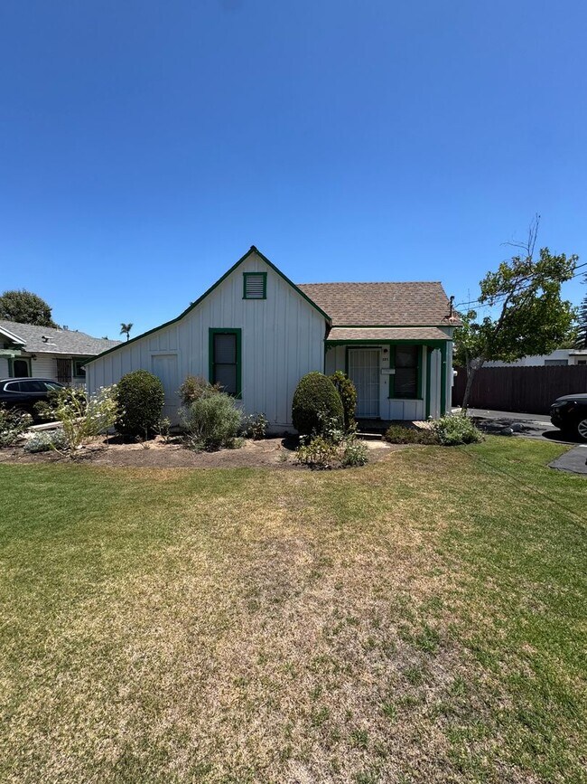Building Photo - Charming 2-Bedroom Home in the Heart of Or...