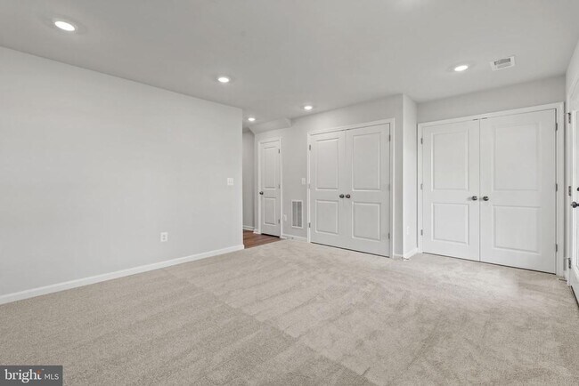 Building Photo - 160 Winterplace Dr