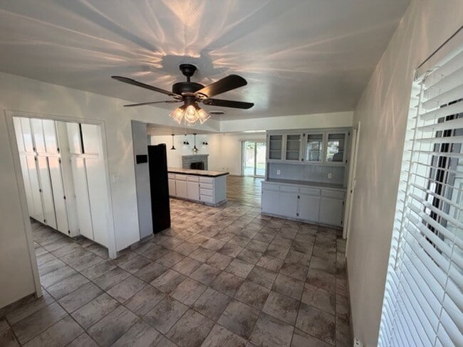 Building Photo - 8908 Thurber Ln