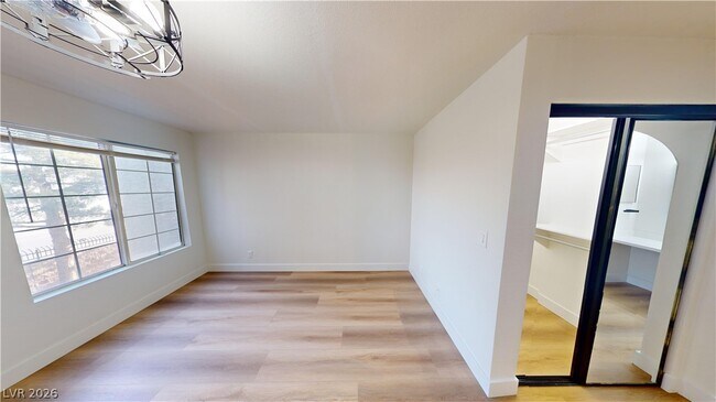 Building Photo - 2200 S Fort Apache Rd