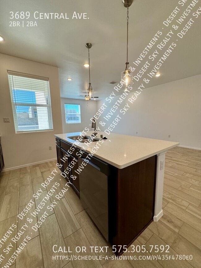 Building Photo - 3689 Central Ave