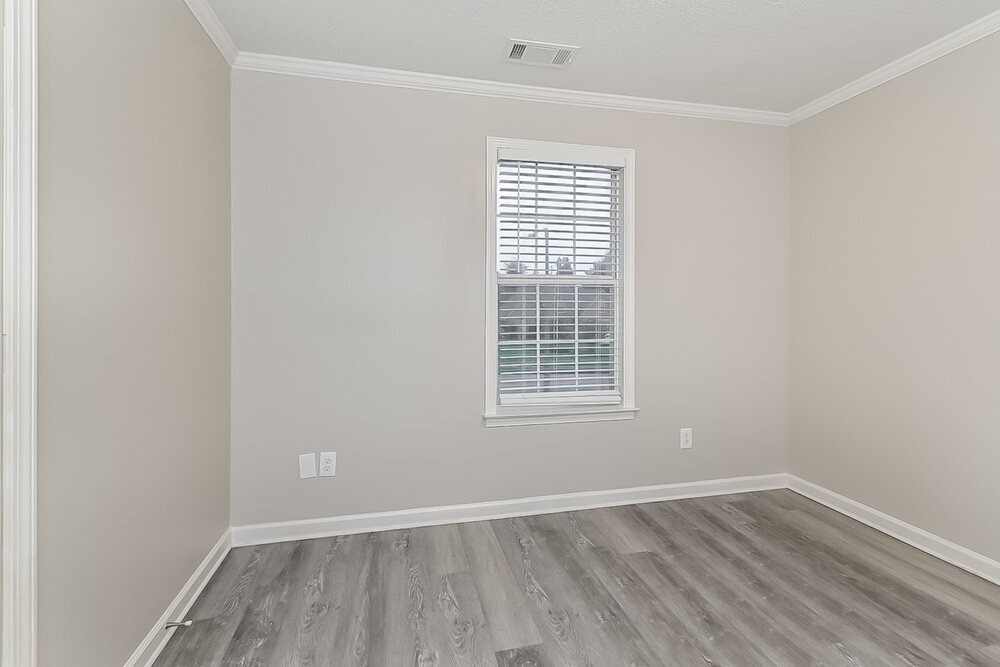 Building Photo - 752 N Ericson Rd