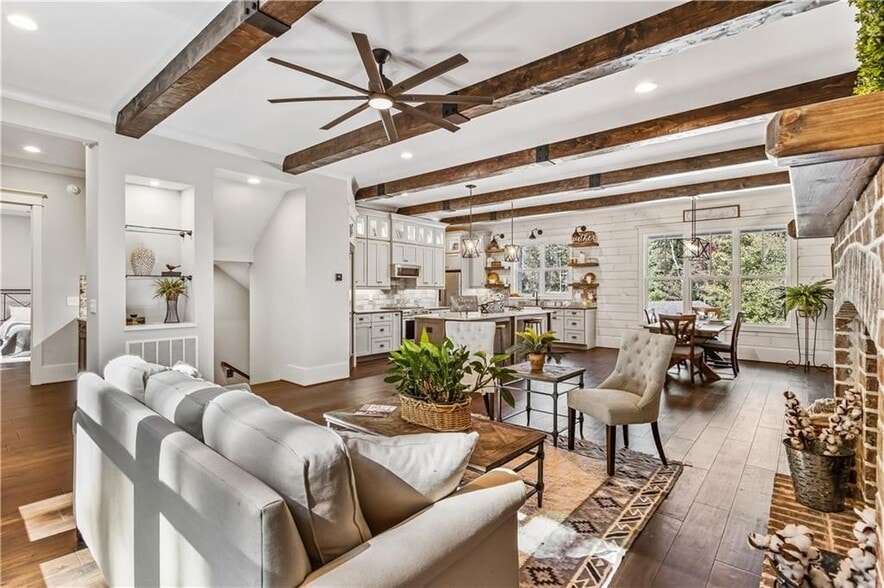 Building Photo - 6 Whisper Pl