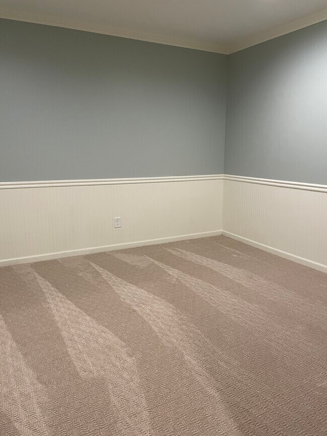 Building Photo - 5000 Wildeoak Trail