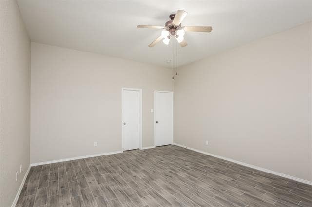 Building Photo - 533 Crown Oaks Dr