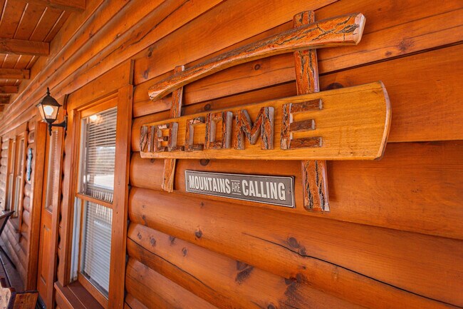 Building Photo - 415 Big Bear Wy