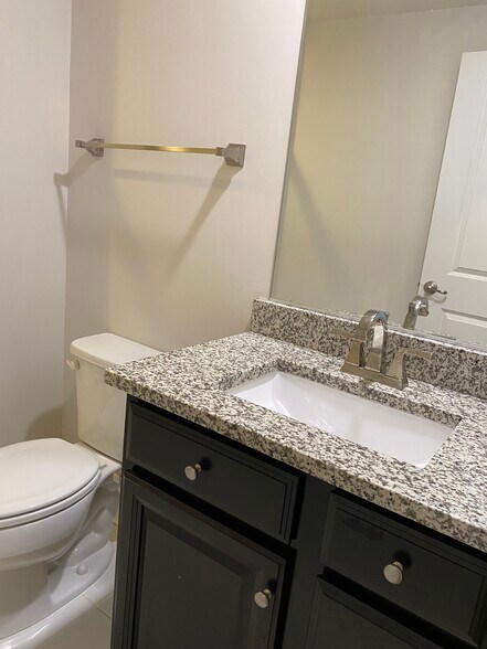 Building Photo - 11479 Pineleaf Ct