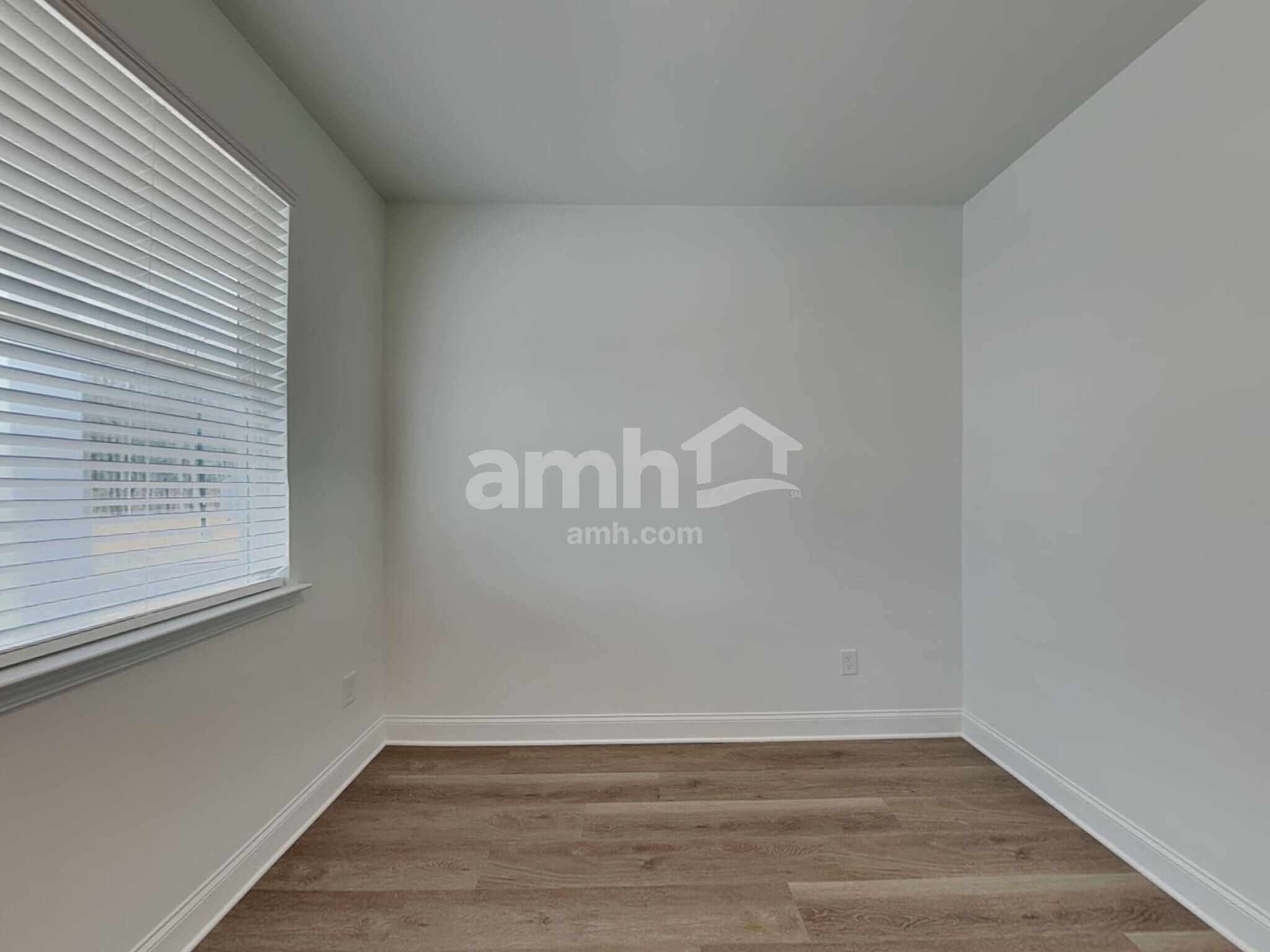 Building Photo - 425 Hickory Pointe Rd