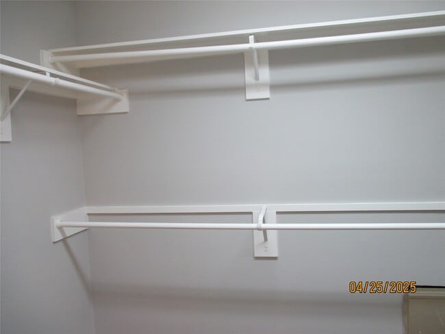 Building Photo - 5531 Poplar Terrace Ln