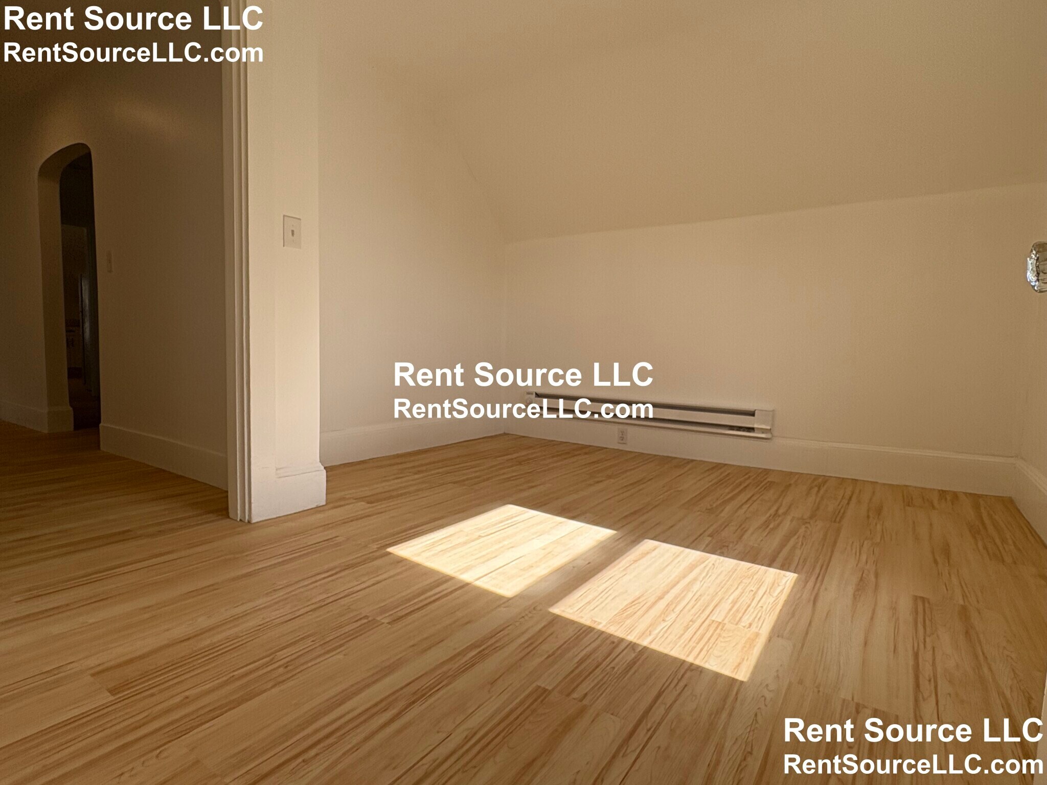 Building Photo - 9 Knapp St