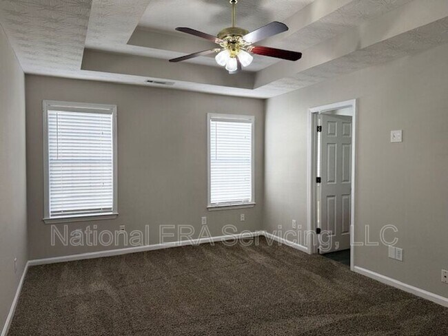 Building Photo - 2034 Elm Grove Ln