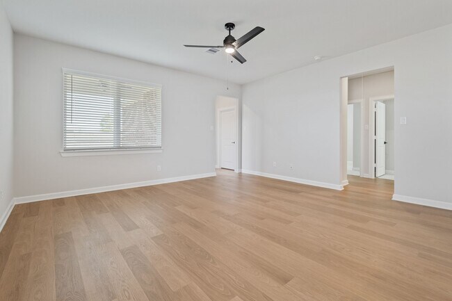 Building Photo - 1119 Campside Dr