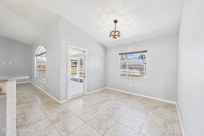 Building Photo - 1914 Jacques Dr