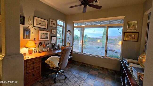 Building Photo - 14770 N Windshade Dr