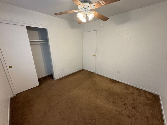 Building Photo - Charming home with Pool in Tulare Rent Ready!