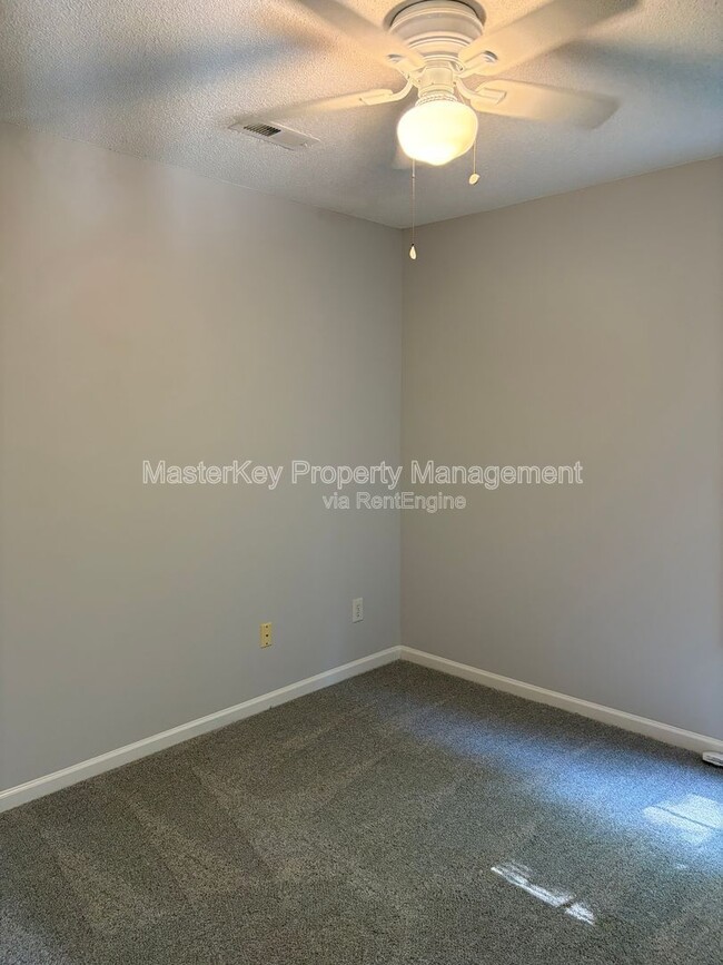 Building Photo - 9012 Shallcross Way