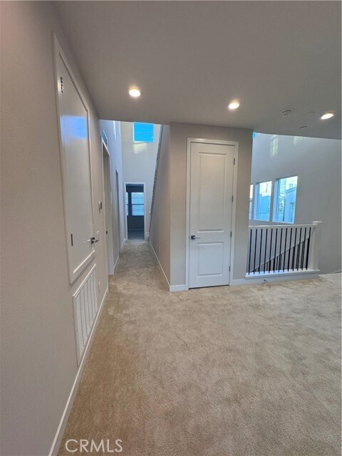 Building Photo - 211 Pin Ln