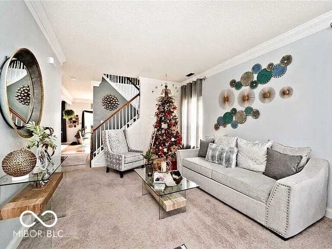 Building Photo - 10267 Blue Sky Dr