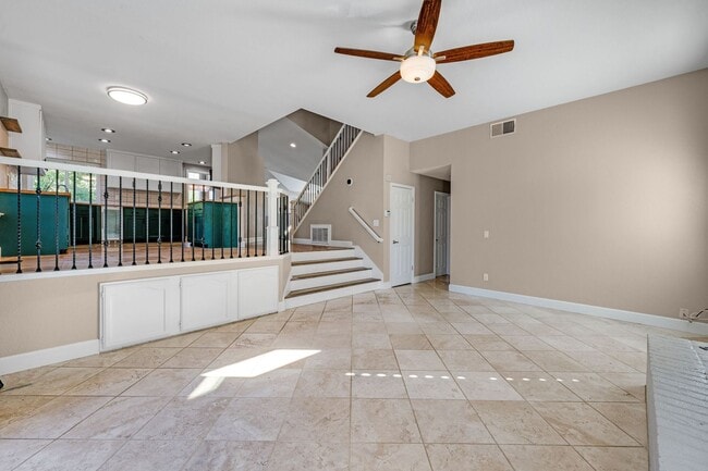 Building Photo - 3 Bedroom Folsom Home with Updated Kitchen, Pool and 3-Car Garage!