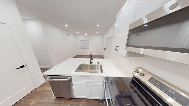 Building Photo - 4941 Art St