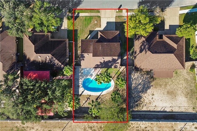 Building Photo - 22 19th St