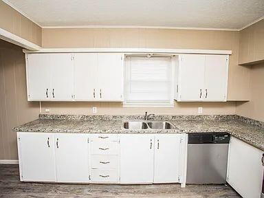 Building Photo - 4309 42nd St