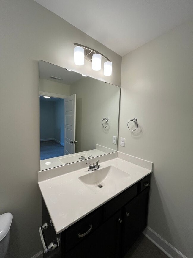Building Photo - 116 Bluet Ln