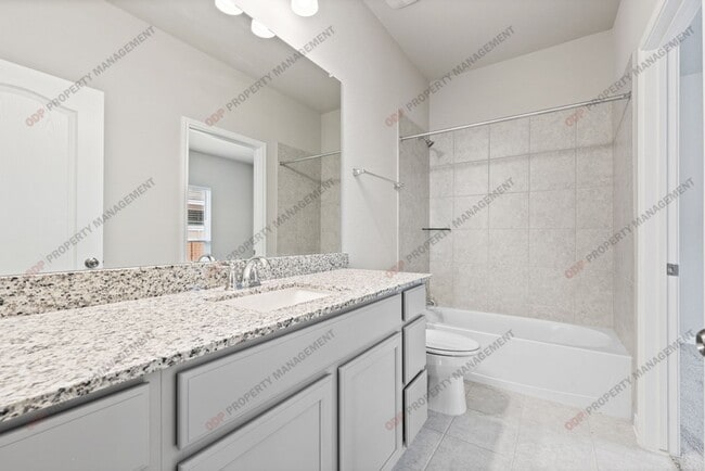 Building Photo - 748 Gingham Trl