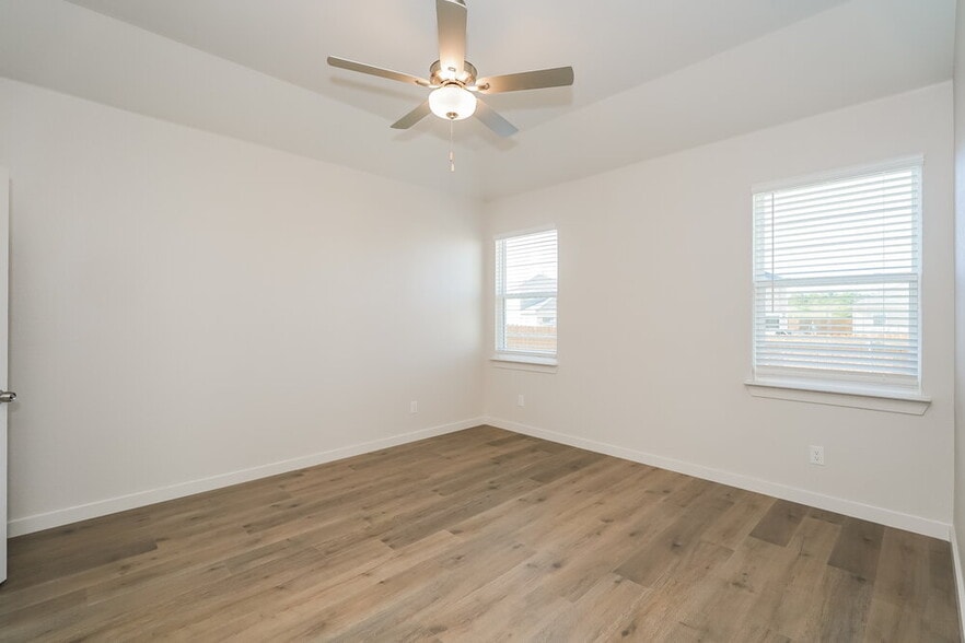 Building Photo - 1312 Tilton Dr