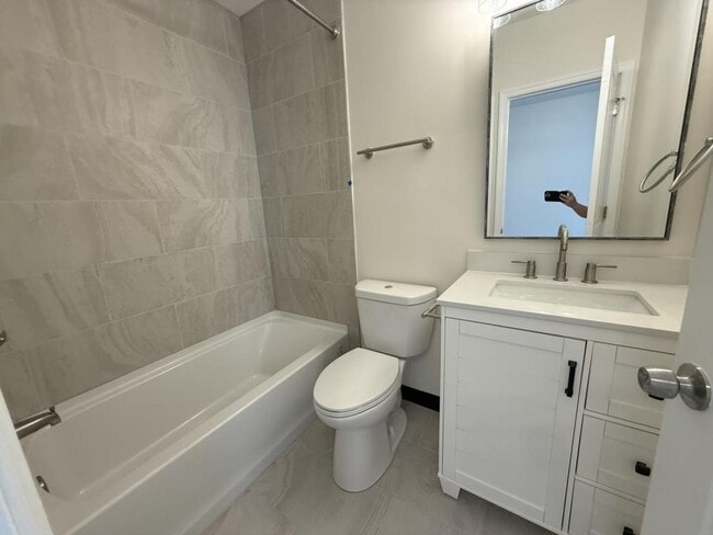 Building Photo - 2078 Druid Park Dr