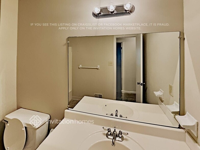 Building Photo - 3158 Larkspur Cir SW