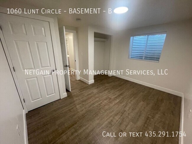 Building Photo - 1060 Lunt Cir