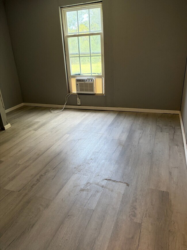 Building Photo - 1041 Tigger Loop