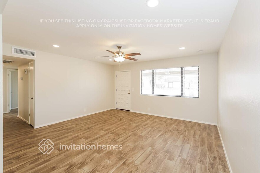 Building Photo - 7438 W Carol Ave