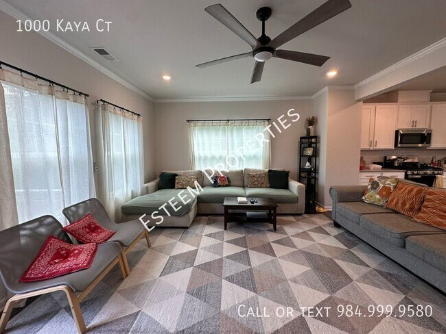 Building Photo - 1000 Kaya Ct
