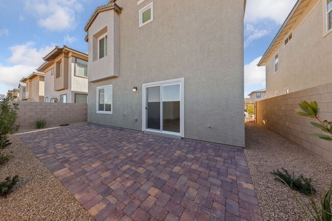 Building Photo - Brand New 3 Bed Home in Henderson's Cadenc...