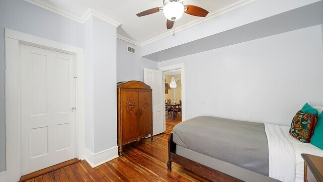 Building Photo - 14 Sanchez Ave