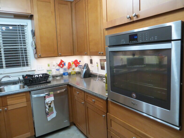 Kitchen view2 - 116 Woodland Ct