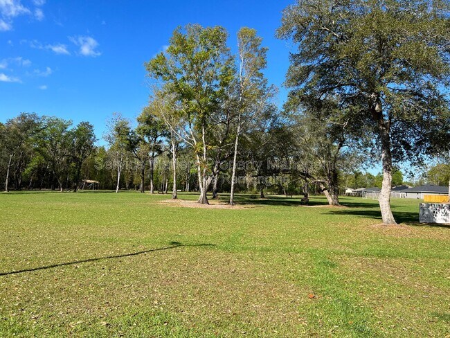 Building Photo - 5157 Peach Dr