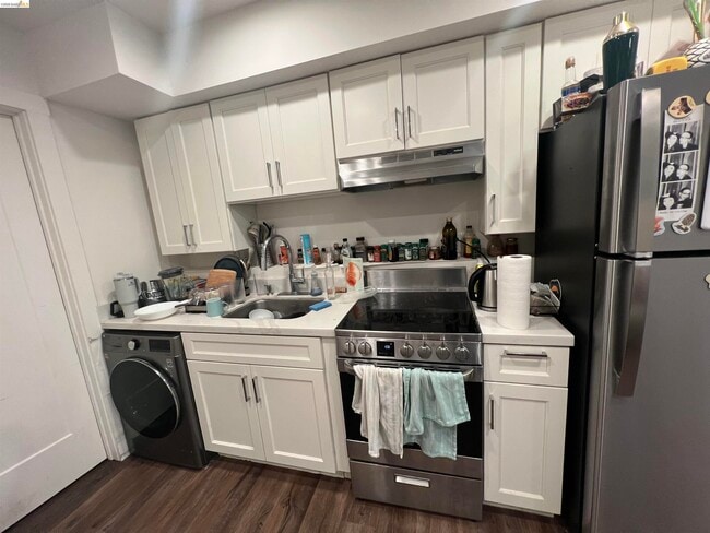 Building Photo - 2718 Durant Ave