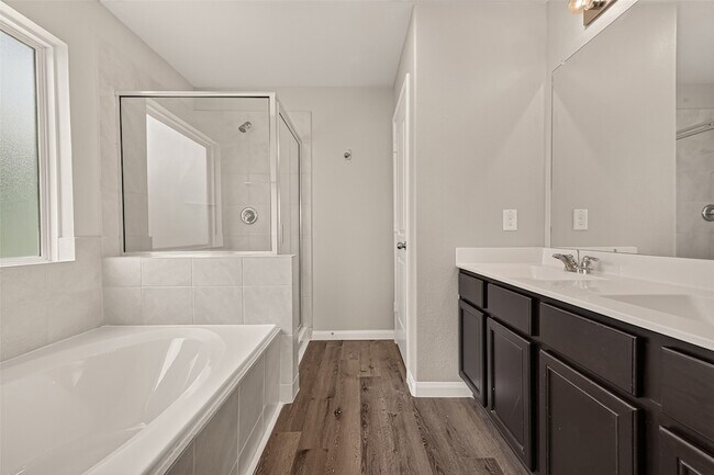 Building Photo - 3302 Alberelli Dr