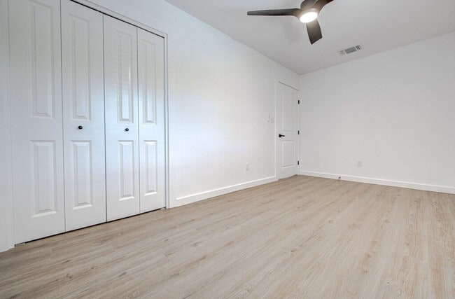 Building Photo - Fully Rebuilt 3BD Gem with Designer Finish...