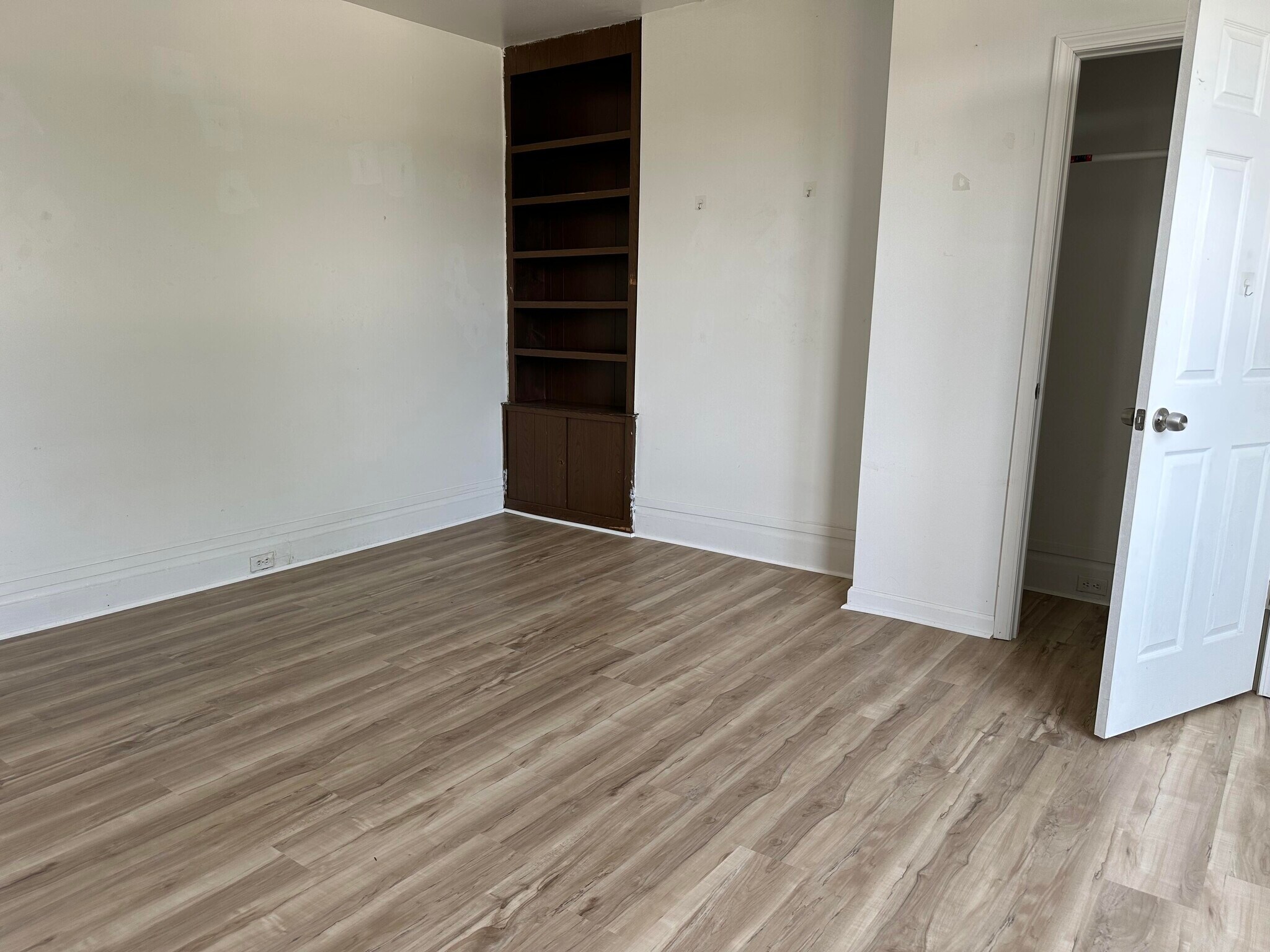 Building Photo - 5704 Darlington Rd