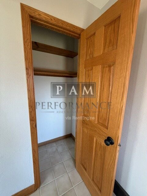 Building Photo - 9229 27th Ave