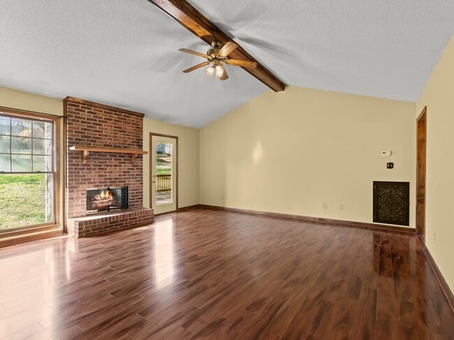 Building Photo - 115 Gaylor Dr