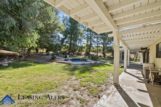 Building Photo - 15661 Live Oak Springs Canyon Rd