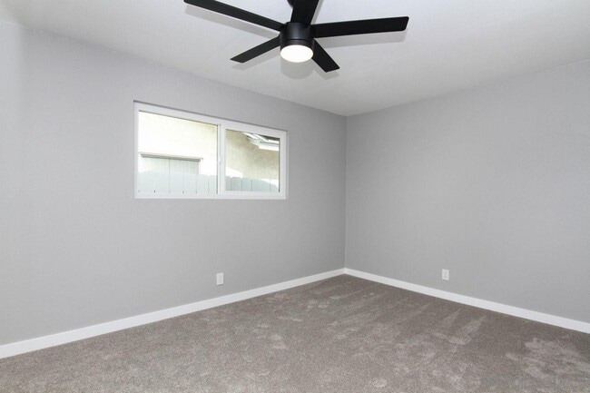 Building Photo - 8580 Flanders Dr