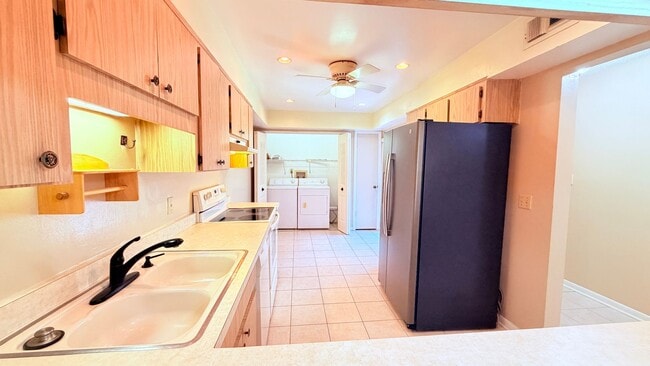 Building Photo - Beautiful 2bed/2ba Town Home in the Amazing Community of Fern Park!