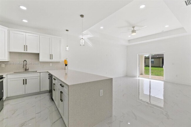 Building Photo - 2516 Park Rd